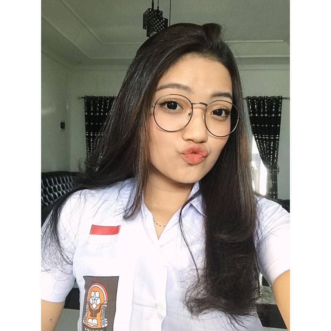 Trending 5 Viral Bocil SMA 2025 Anjay Top 1 Indonesia Video Wiwik Sepasang Baju Dinas Merah Bikin Rekaman Paha Tompelen JATAH Uang Jajan One For All Indonesia New Global Official